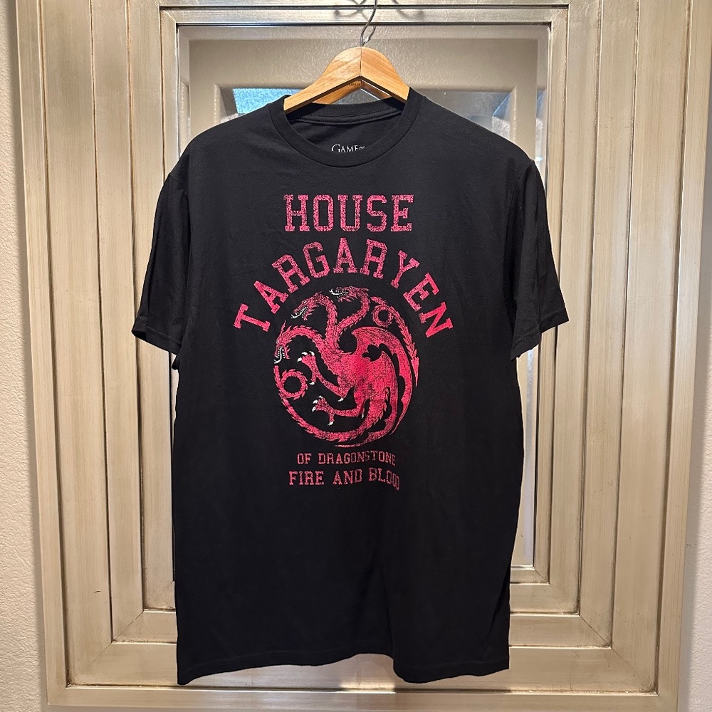 Game of Thrones House of Tartaryen size Large t-shirt